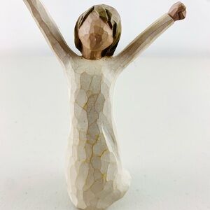 ❤️ Willow Tree Cream Sculpture of a Joyful Figure - Comfort